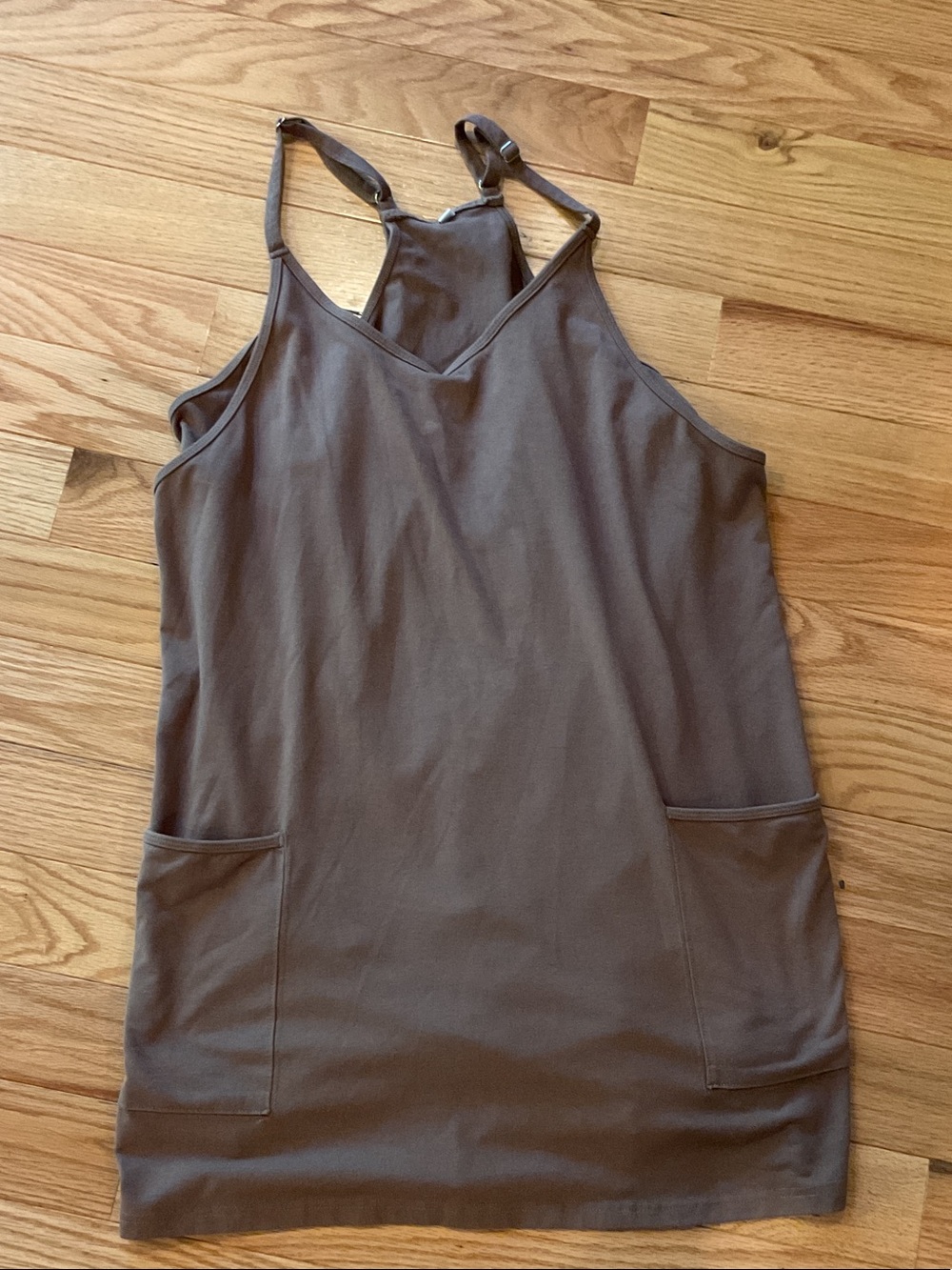 Casual V-Neck Pocket Tank Dress SKORT Taupe XL sporty EUC pockets stretchy - Picture 3 of 9